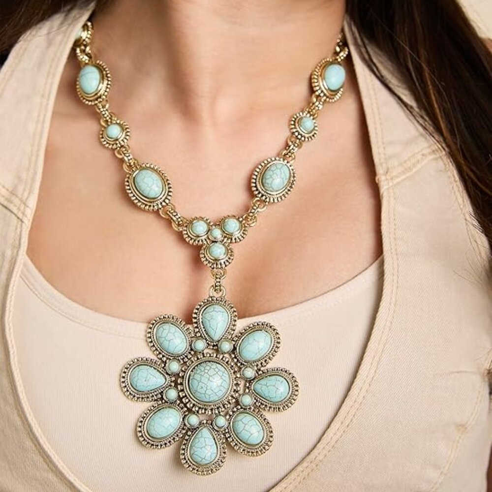 Jessica Simpson Women's Large Turquoise Stone Flower Necklace 16"